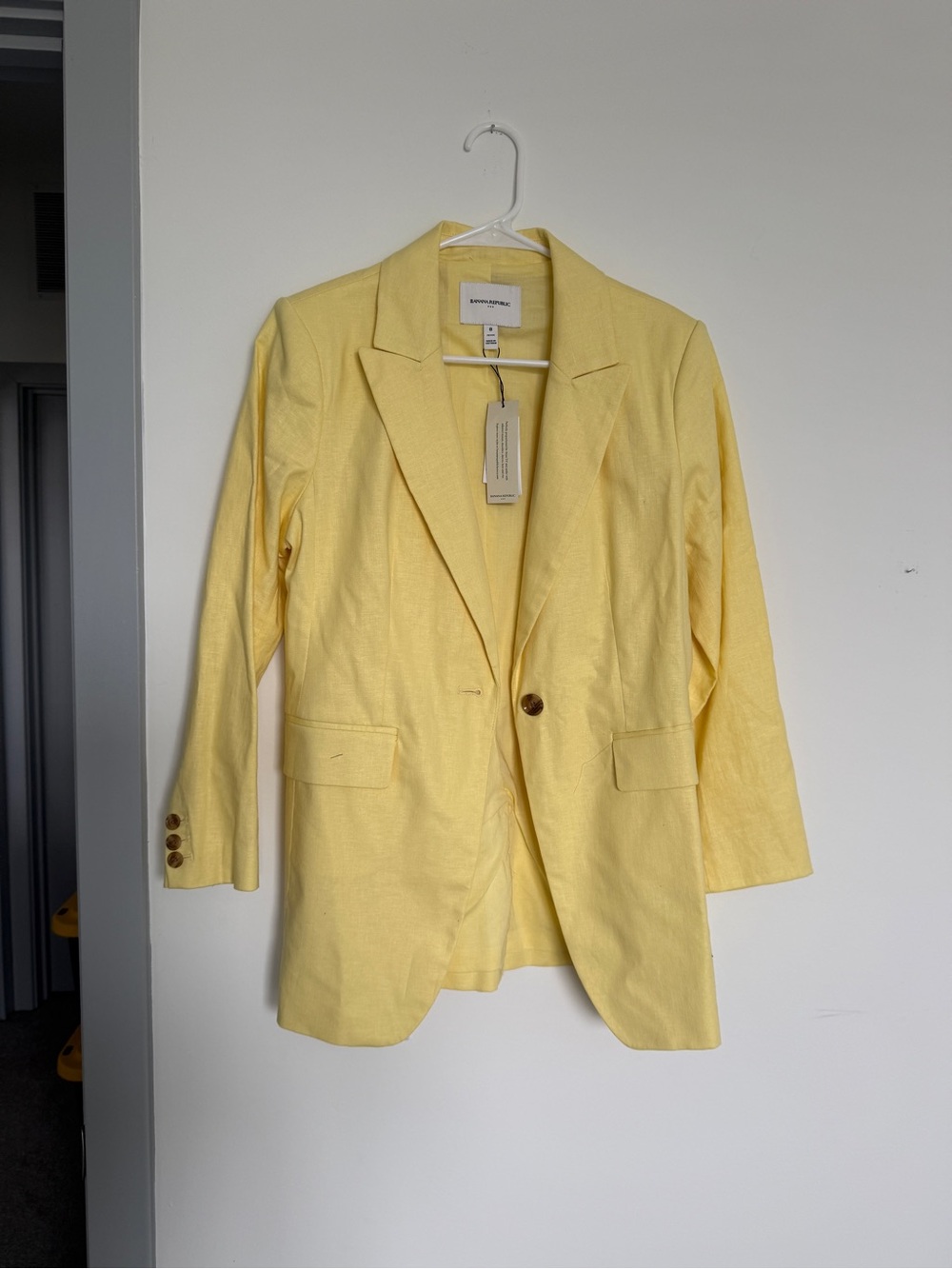 Banana Republic Light Yellow Single-Button Blazer